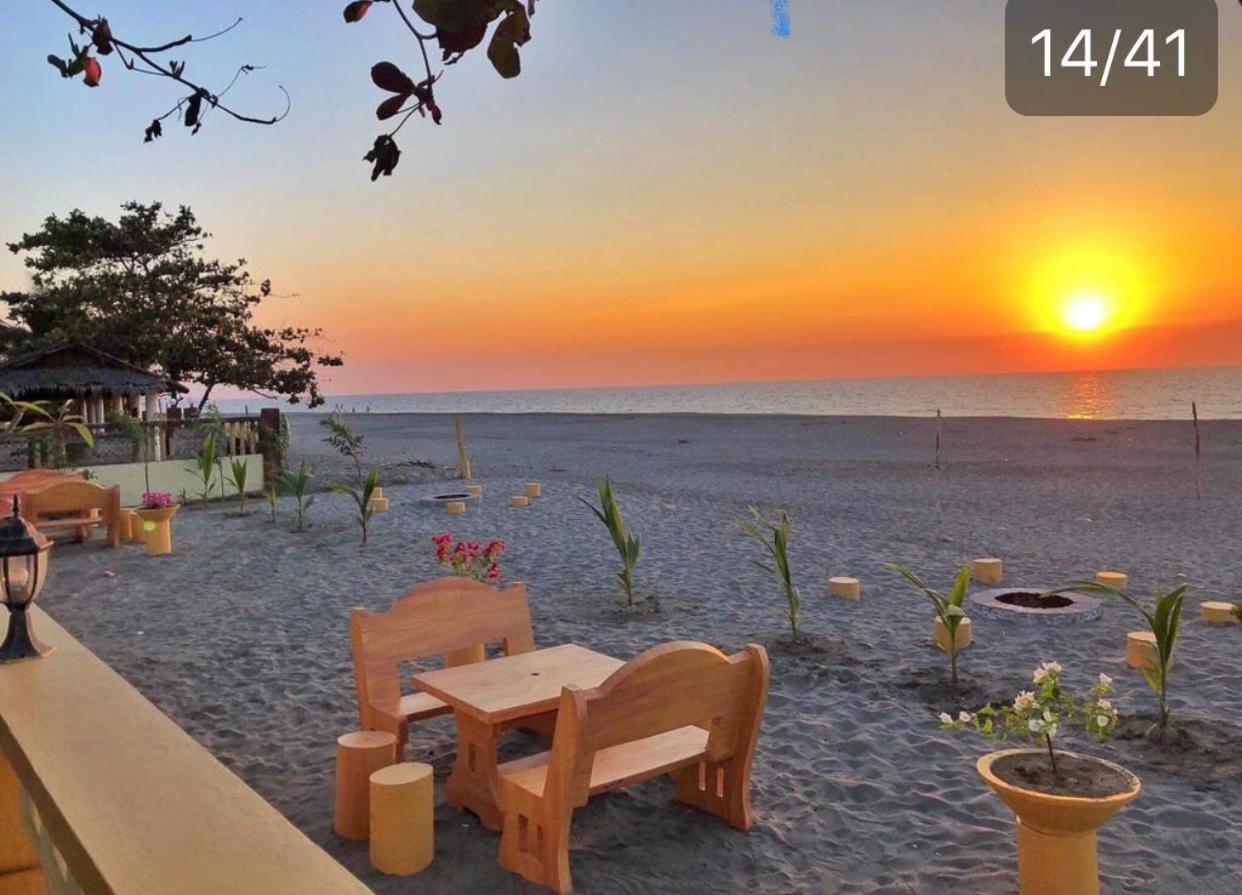 Sea Breeze Beachfront Home And Cottages سان خوان المظهر الخارجي الصورة